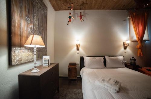 Aghios Athanasios Ski Chalet | Dandy Villas Palios Agios Athanasios - Rustic - Fireplace - Village Square