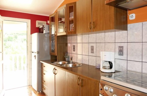 Prizna Apartment | Daniel (KBG405) by Interhome