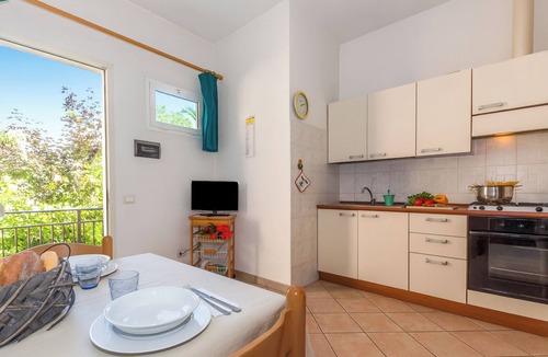 Ronchi Apartment | Daniela 4 100m From Sea, Marina di Massa, Italy