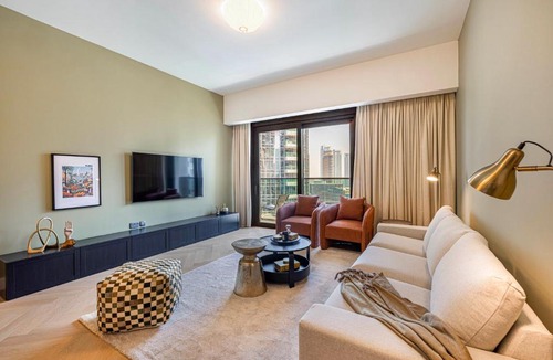 Downtown Dubai Apartment | Daniels Luxe 3BR Downtown with Skyline View