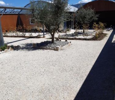 Oppede House | DANSAVAN Chambres d Hôtes Gite