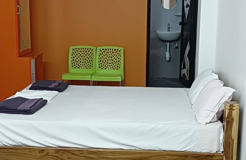 Aduthurai Hotel | Danshika Temple Residency