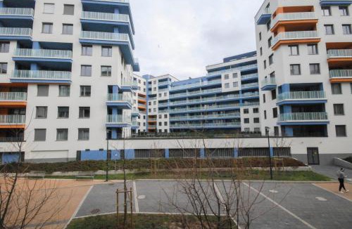 Vizafogo Apartment | Danube river flat with balcony,free garage