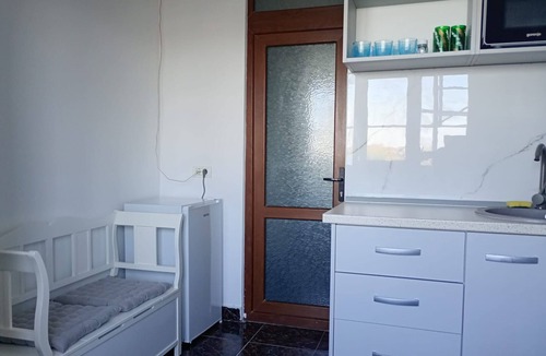 Tulcea Apartment | Danubius view studio in welcoming Tulcea with AC, WiFi