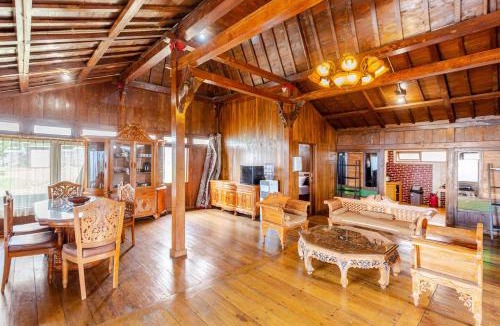Bandung Villa | Dapur Caringin Tilu Villa Joglo