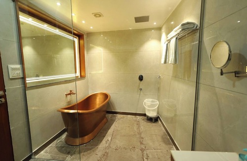 Bareilly Hotel | Darbar E Khas
