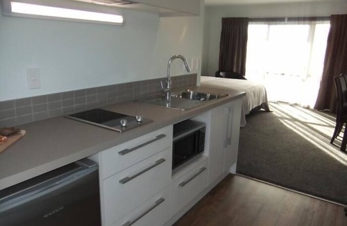 Darfield Hotel | Darfield Motel