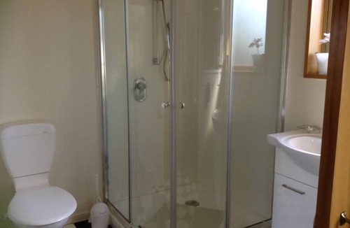 Darfield Apartment | Darfield right on the main street U2
