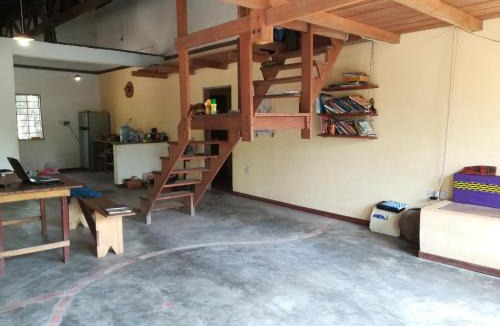 Kokrobite House | Dario's Room1