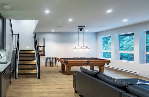 Hemlock Valley Cabin | Dark and Stormy Executive Mountain Retreat
