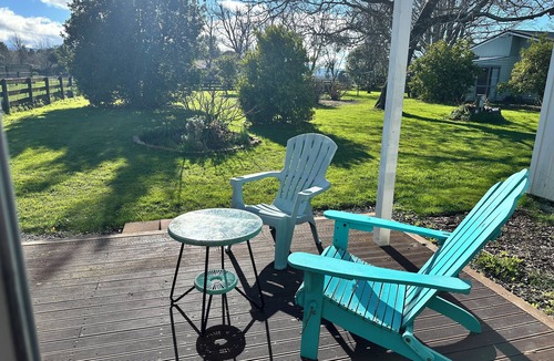 Greytown Cottage | Dark Sky Cottage is set on a semi-rural lifestyle block close to the town centre
