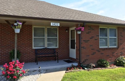 St. Joseph House | Darling Clean 2-Bedroom Home W/Great Amenities