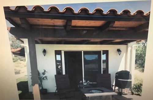 Paso Robles Cottage | Darling Cottage on the edge of a private lake ~ only 5 minutes from town