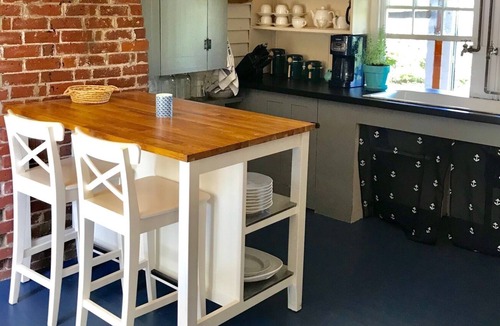 East Boothbay Cottage | Darling Rustic Ocean Point Cottage