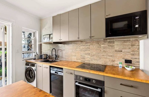 Darlinghurst House | Darlinghurst Sky Deck Home | City at Your Feet