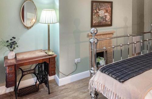 Moniaive House | Darroch