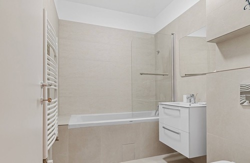 Tunari Apartment | Darwin Apartments