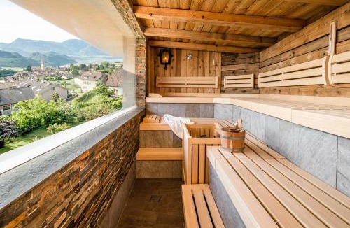 Caldaro Sulla Strada del Vino Hotel | Das Panorama Designhotel