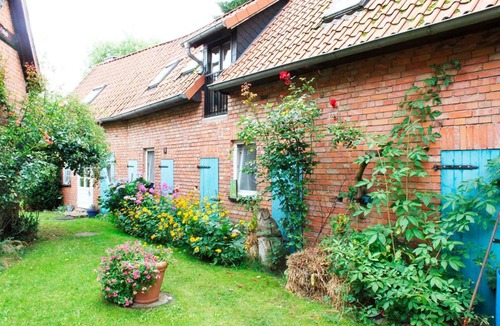 Bohlsen House | Dat Uhlenhus