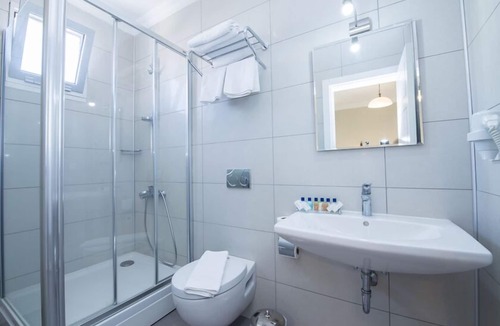 Datca City Center Hotel | Datca Beyaz Ev Otel