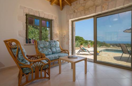 Vasilikos Villa | David's Villas - Private Pool & Scenic Surroundings, by ZanteWize