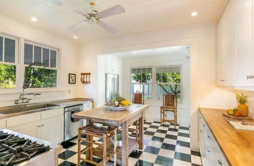Kekaha House | Davidson Point Luxury Oceanfront Estate with Heated Saltwater Pool, Sunset Views and AC