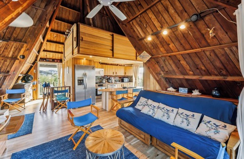 Bayberry Dunes House | Davis Park FI Handkerchief House AC Sleeps 12 Large Hot Tub, Large deck with Hot tub Pet friendly l