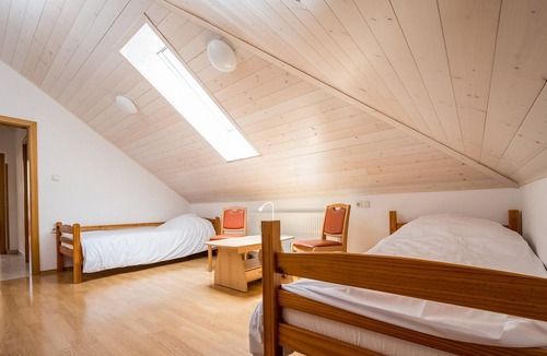 Log pod Mangartom House | Dawn private room with shared bathroom
