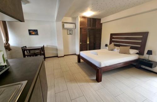 Logon Apartment | Day & Night Accommodations