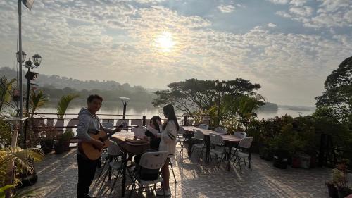 Chiang Khong Hotel | Day Waterfront Hotel