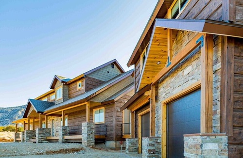 Orderville Apartment | Daybreak Mountain Home Studio @ East Zion