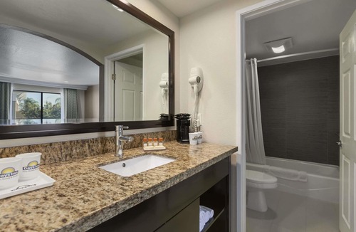 Downey Hotel | Days Inn by Wyndham Downey