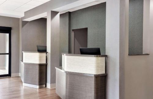 Murfreesboro Hotel | Days Inn & Suites by Wyndham Murfreesboro I-24 East
