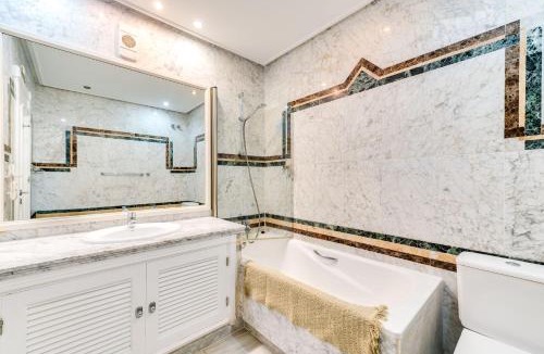 New Golden Mile Apartment | DB Apartment