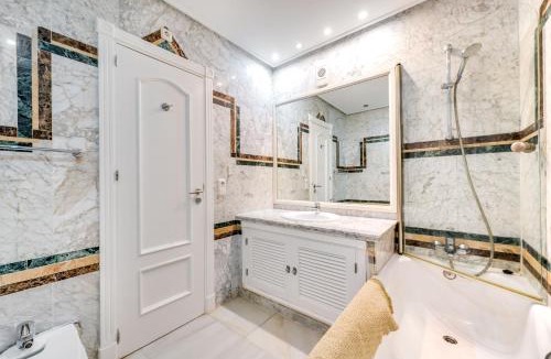 New Golden Mile Apartment | DB Apartment