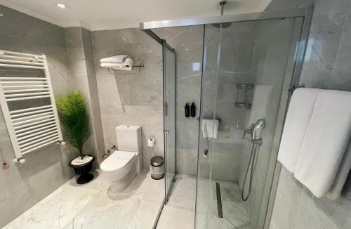 Bayraklı Hotel | DBD Hotel Bayraklı