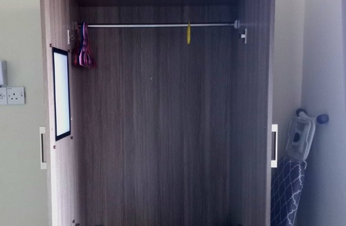 Shah Alam House | DC Garden Homestay 5 with Netflix, WiFi & Private Balcony in Shah Alam