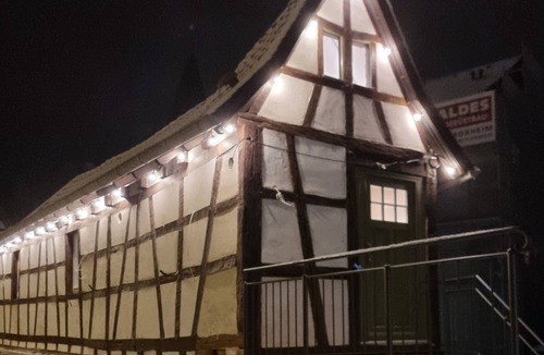 Bad Muenster am Stein-Ebernburg Apartment | Gemütliche Ferienwohnung im Liebevoll Renovierten, Ältesten Fachwerkhaus