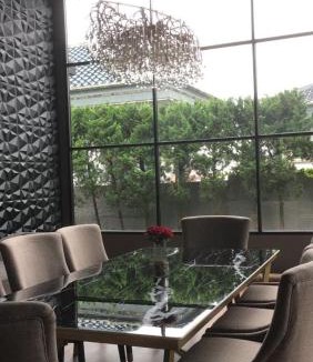 Ciloto Villa | De Black Challet Villa