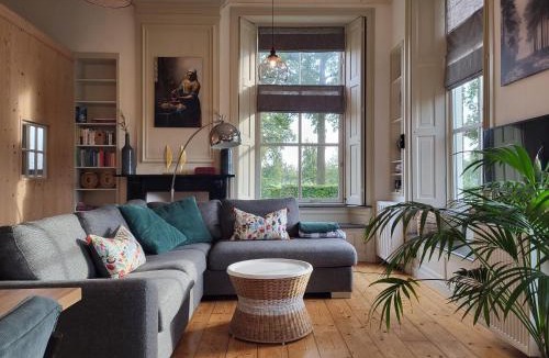 Ruinerwold Apartment | De Bloesemstee - Rustic Manor Farmhouse The Netherlands
