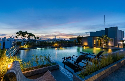 Nong Bon Hotel | De Botan Srinakarin Hotel & Residence
