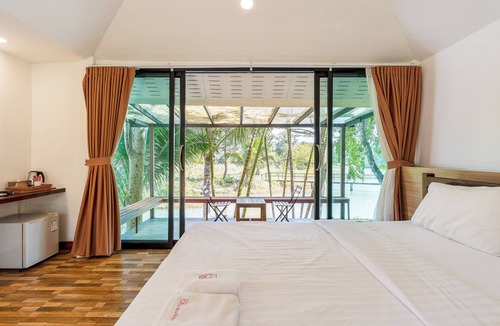 Wang Nam Khiao Hotel | De Bua Valley