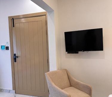 Bahria Town Apartment | De Elevè 05 Studio Apartment