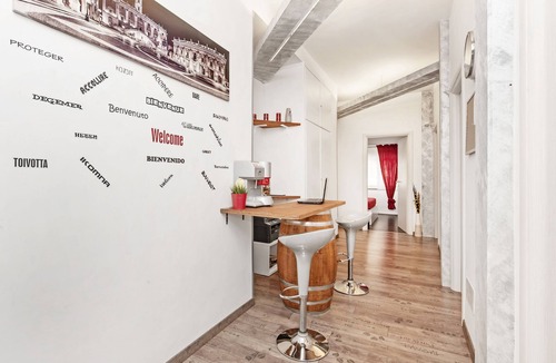 Cinecitta House | De Guestibus