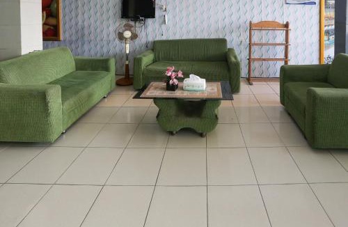Krui Hotel | De Jewellery Guesthouse Lampung By ARBA