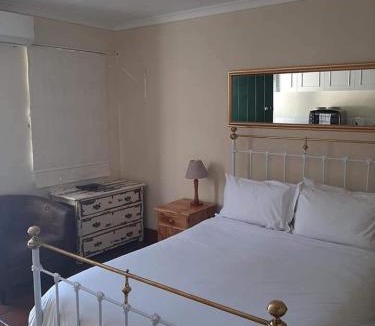 Graaff-Reinet Apartment | De Kothuize 4