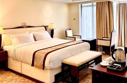 Kirkos Hotel | De Leopol Hotel