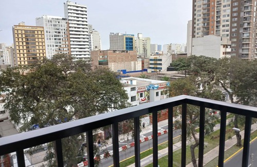Santa Beatriz Apartment | De Lujo, con Estacionamiento Interno