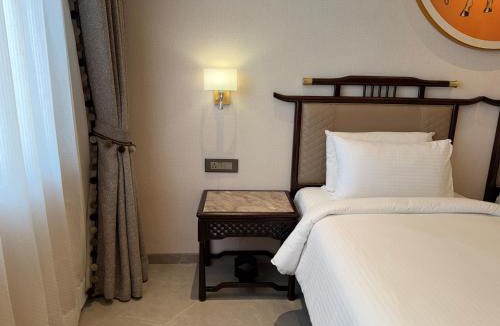 Bavdhan Hotel | De Lush Pune