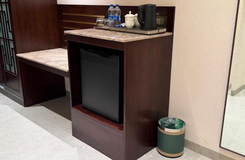 Bavdhan Hotel | De Lush Pune